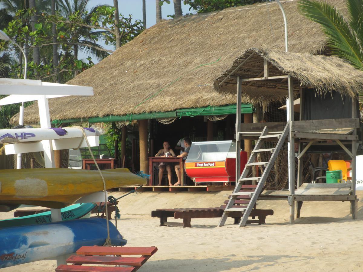 Uppuveli Beach House Trincomalee Exterior photo
