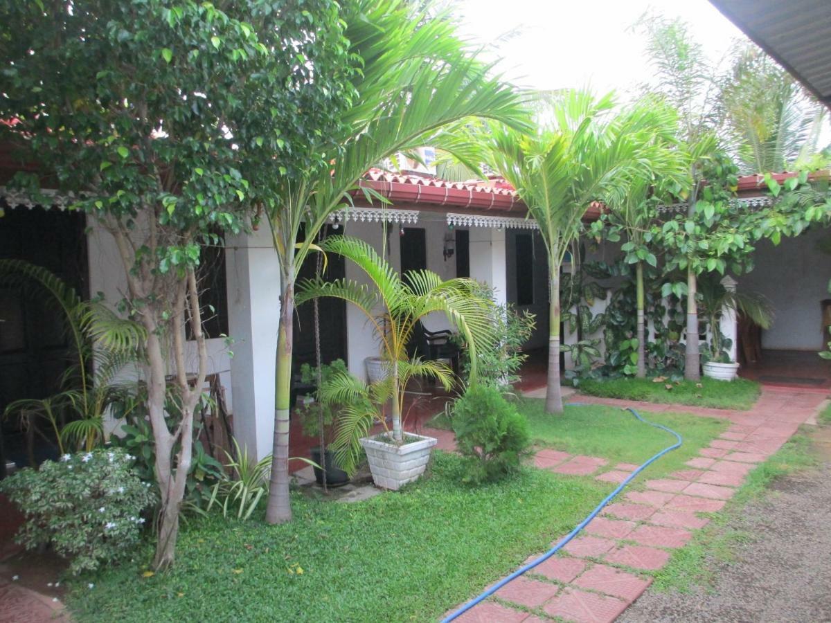 Uppuveli Beach House Trincomalee Exterior photo